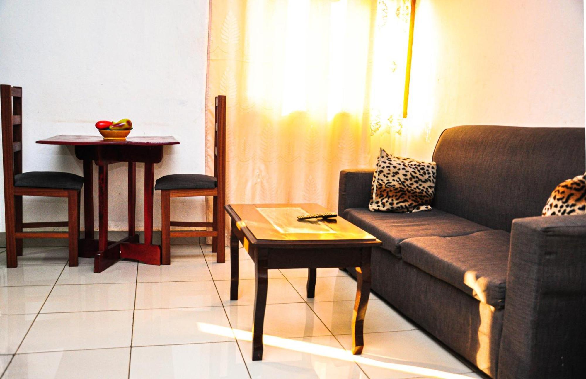 דירות Yaoundé Les Logis De Nouvelle Route Bastos מראה חיצוני תמונה