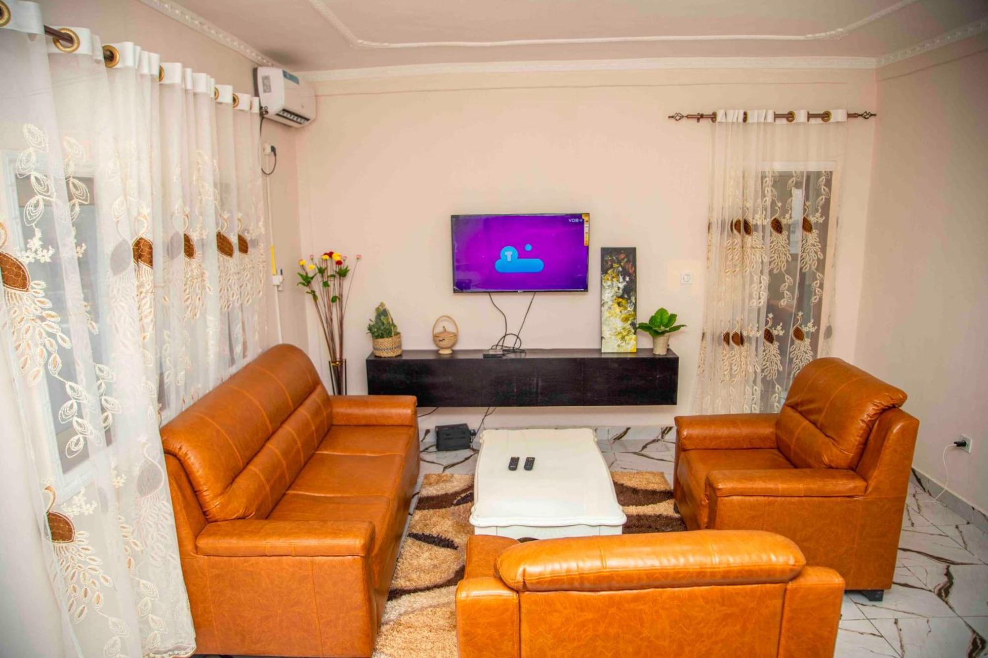 דירות Yaoundé Les Logis De Nouvelle Route Bastos מראה חיצוני תמונה