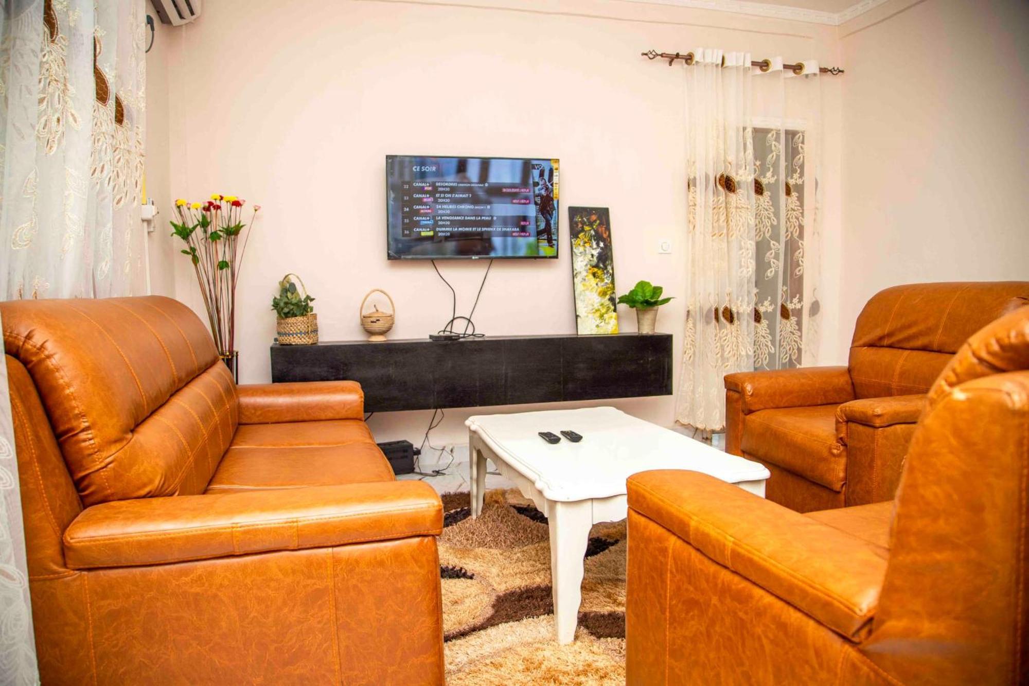 דירות Yaoundé Les Logis De Nouvelle Route Bastos מראה חיצוני תמונה